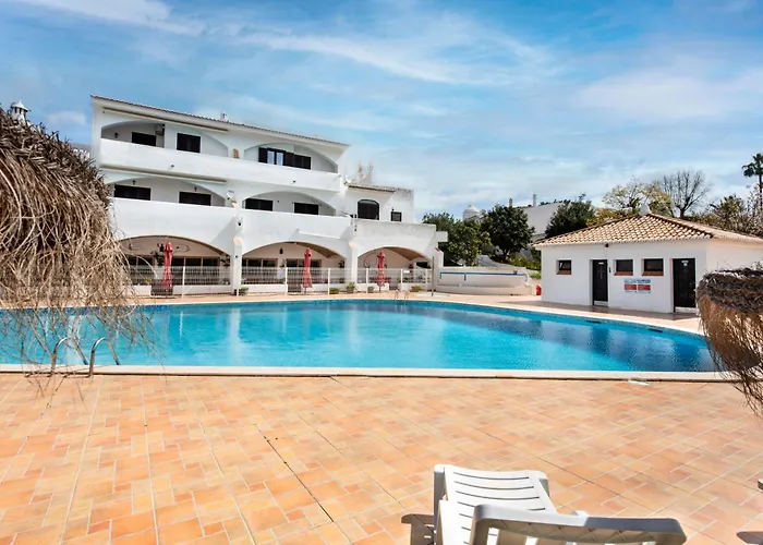 Baiona Club 19 * Porches (Algarve)