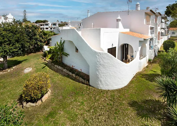 Baiona Club 19 * Porches (Algarve)