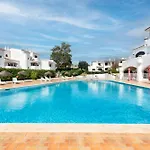 Feriehus Baiona Club 19 Porches (Algarve)
