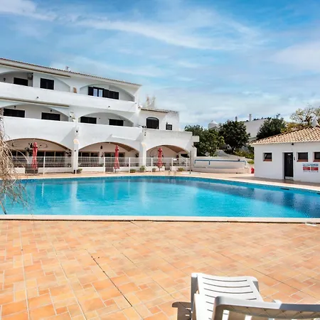 Baiona Club 19 * Porches (Algarve)